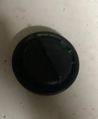 Headlight/headlamp dust cover