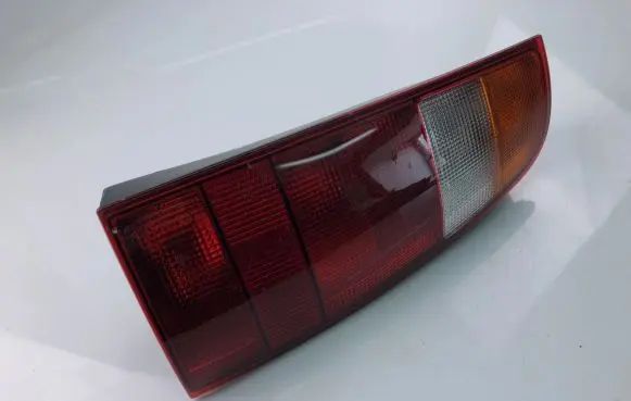 Volkswagen Polo III 6N 6N2 6NF Tailgate rear/tail lights 07000H