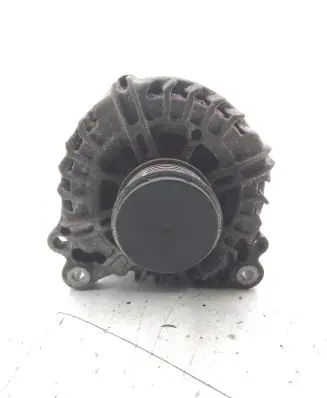 Skoda Octavia Mk2 (1Z) Generator/alternator 03L903023F