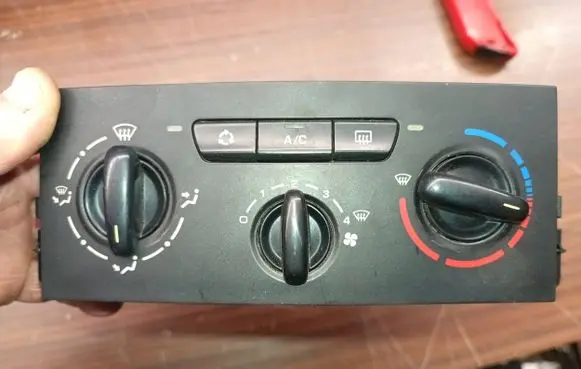 Peugeot 207 Climate control unit n102080f