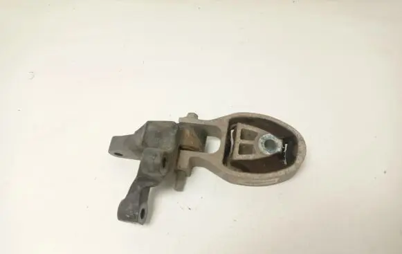 Ford Mondeo MK V Engine mount bracket DS736P082BA