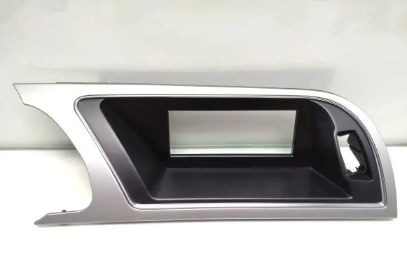 Radio/GPS head unit trim