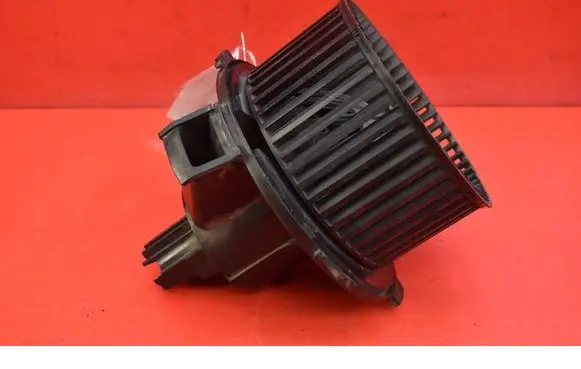 Opel Zafira B Heater fan/blower D8087
