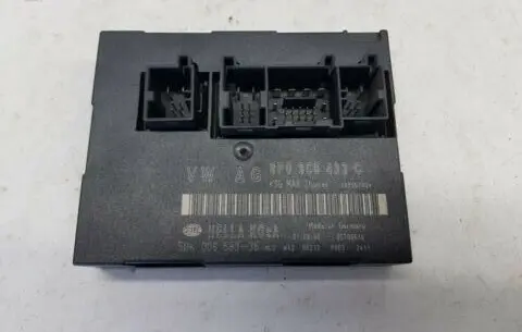 Audi A3 S3 8P Comfort/convenience module 5DK008583 nr2168