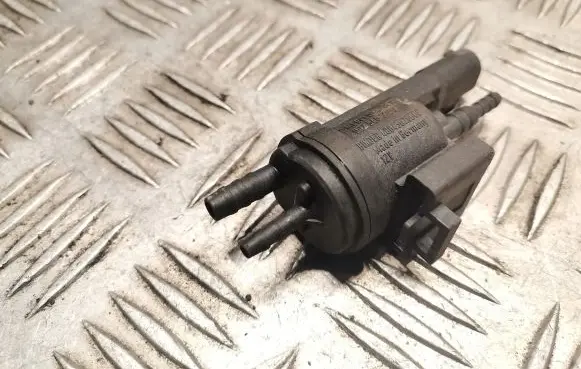 Mercedes-Benz S W221 Turbo solenoid valve 0025401497