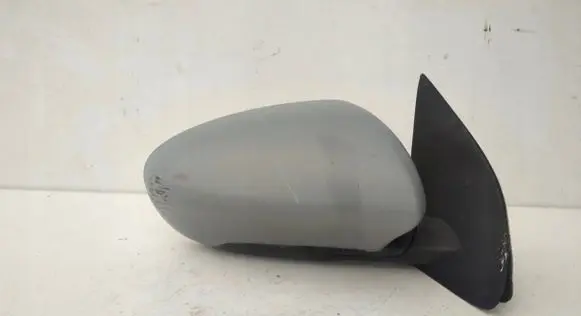 Nissan Qashqai Front door electric wing mirror 