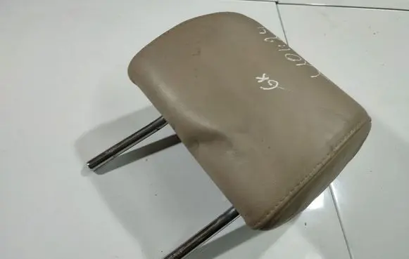 Audi A6 S6 C6 4F Front seat headrest 