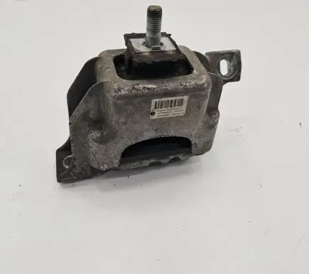 Engine mount bracket