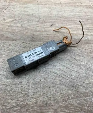 Volvo V50 Airbag deployment crash/impact sensor 9452777