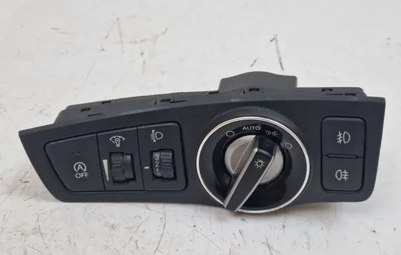 Hyundai i40 Light switch 933003Z970