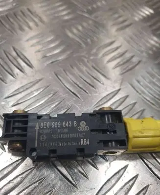 Audi A4 S4 B7 8E 8H Airbag deployment crash/impact sensor 8E0959643B 020001 161106