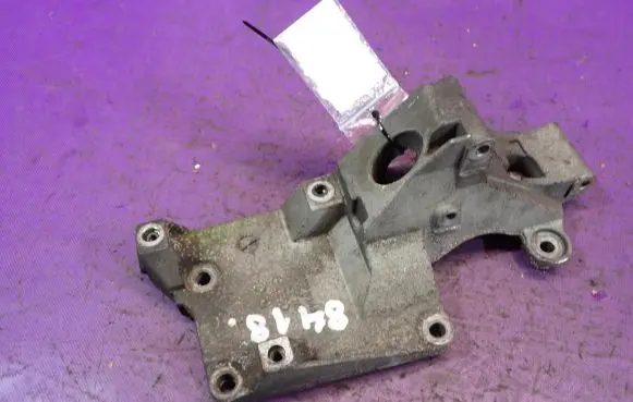 Seat Ibiza IV (6J,6P) Generator/alternator bracket 038903143AG