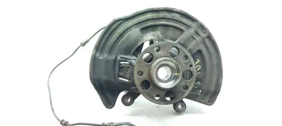 Mercedes-Benz A W176 Front wheel hub A2464210820
