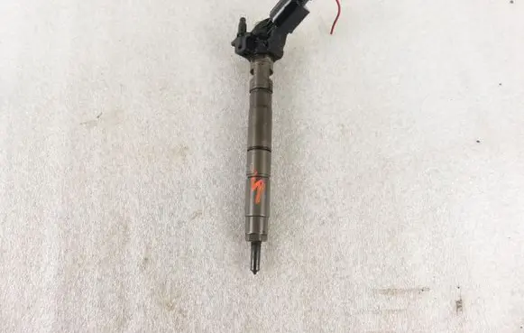 Audi A6 S6 C6 4F Fuel injector 0445115024 059130277S