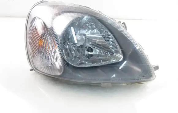 Toyota Yaris Headlight/headlamp