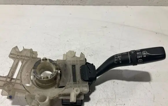 Mazda 626 Wiper control stalk 17B122