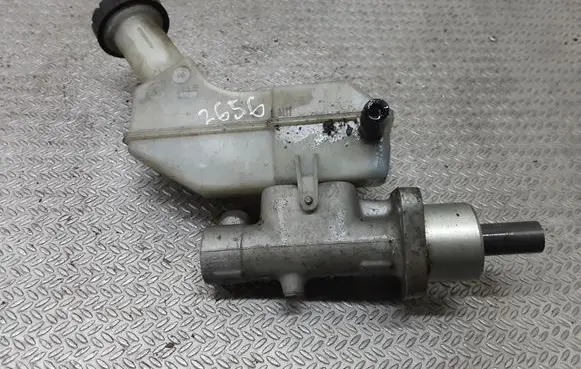Renault Modus Master brake cylinder 8200304083