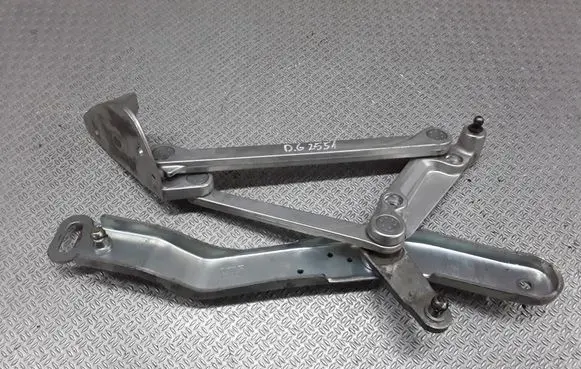 Volkswagen Phaeton Tailgate/trunk/boot hinge 3D5827582A