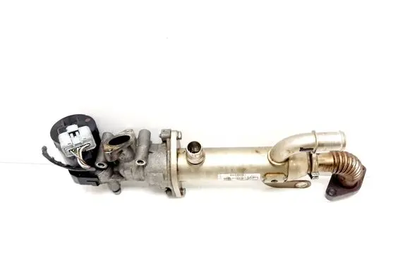 Ford C-MAX I EGR valve cooler 8653691