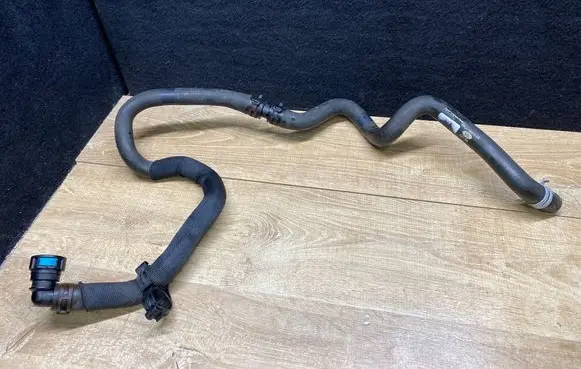 Land Rover Range Rover Sport L494 Engine coolant pipe/hose FPLA8B573CB