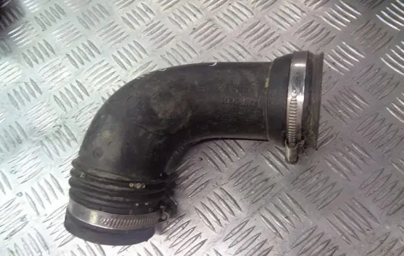 Renault Megane II Air intake hose/pipe 820020161
