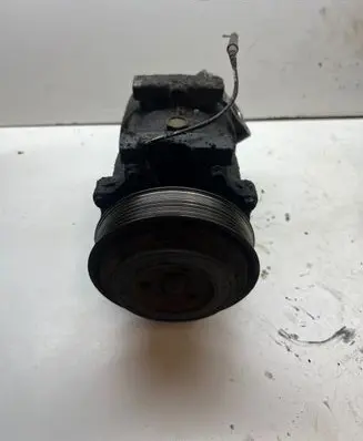Renault Laguna I Air conditioning (A/C) compressor (pump)