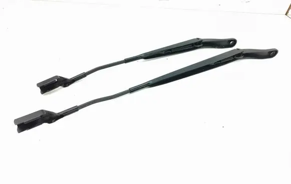 Peugeot 2008 II Windshield/front glass wiper blade 9822931980