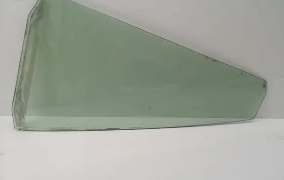 Toyota RAV 4 (XA20) Rear vent window glass 