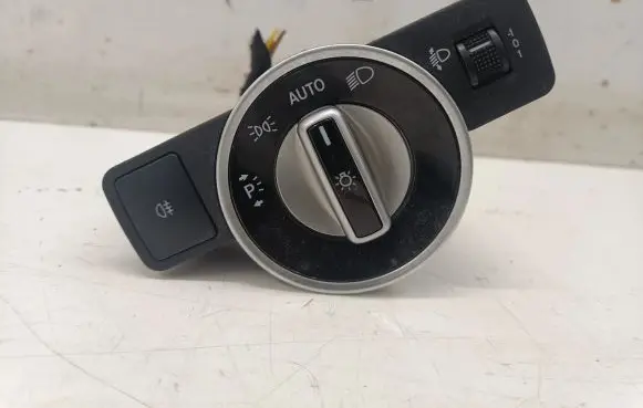Mercedes-Benz E W212 Light switch