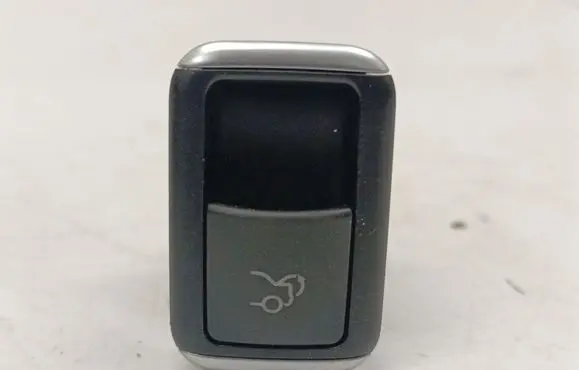 Mercedes-Benz CLA C117 X117 W117 Tailgate opening switch A2129059200