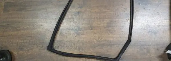 Honda Jazz Rubber seal rear door window/glass 
