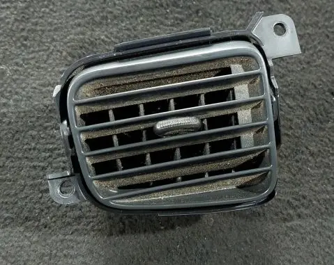 Mazda 323 F Dash center air vent grill B25GGM932RH
