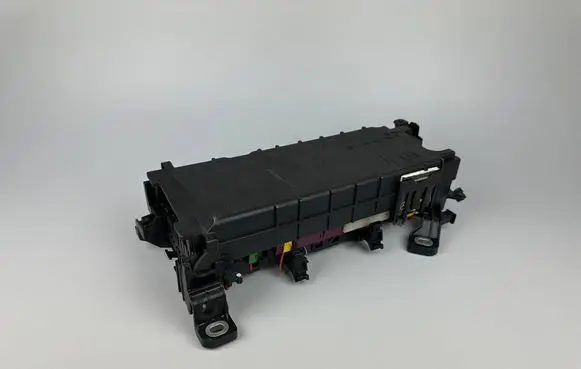 Mercedes-Benz B W246 W242 Fuse module A2465400040 A2465400240
