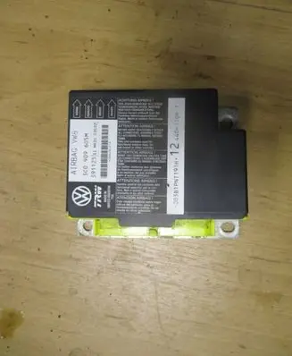 Volkswagen PASSAT B6 Airbag control unit/module 3C0909605M