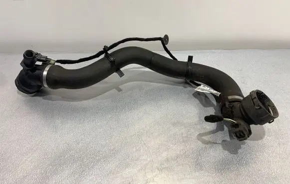 Jaguar F-Pace Engine coolant pipe/hose HK838286AD 1321262A