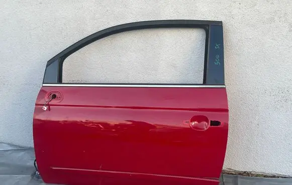 Fiat 500 Front door