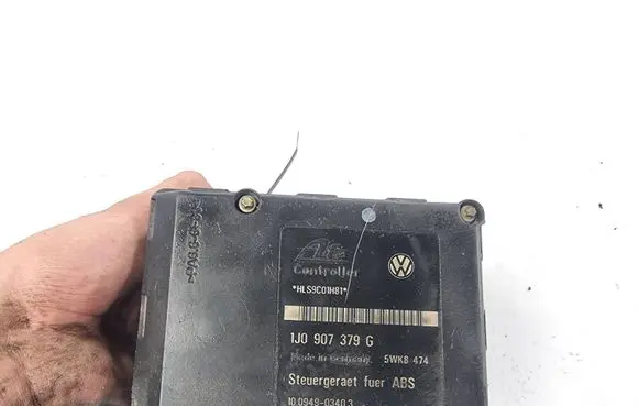 Volkswagen Golf IV ABS Pump 1J0614117C