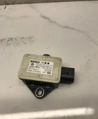 Audi A5 8T 8F ESP acceleration yaw rate sensor 8K0907637A 7010727 0265005667