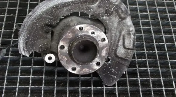 BMW 1 E82 E88 Front wheel hub