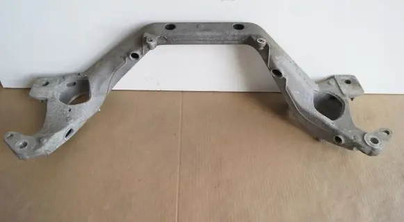 Volkswagen Touareg I Front subframe 7L6199207B