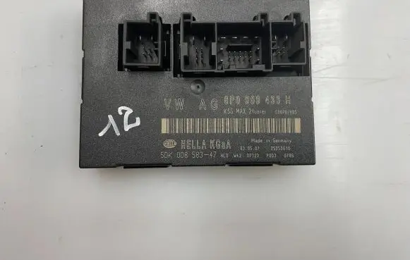 Audi A3 S3 8P Comfort/convenience module 8P0959433H 5DK00858347