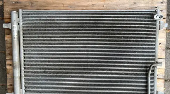 Audi A8 S8 D4 4H Intercooler radiator 4H0260403L 941077