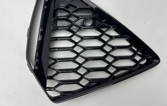 Audi RS7 C7 Front bumper lower grill 4K8807682D