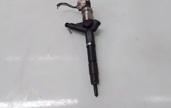 Nissan Primera Fuel injector 16600AU600 03D11187