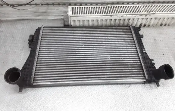 Volkswagen PASSAT B6 Intercooler radiator 3C0145805P