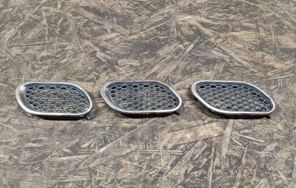 Maserati Quattroporte Fender grill 