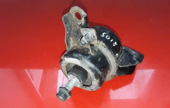 KIA Carens II Engine mount bracket NOCODE