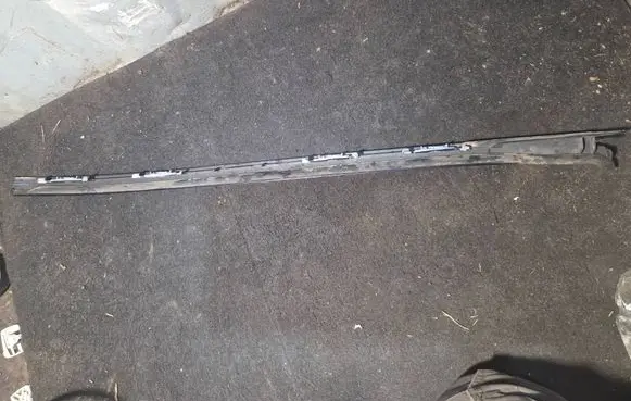 BMW X7 G07 Windshield trim 7434874