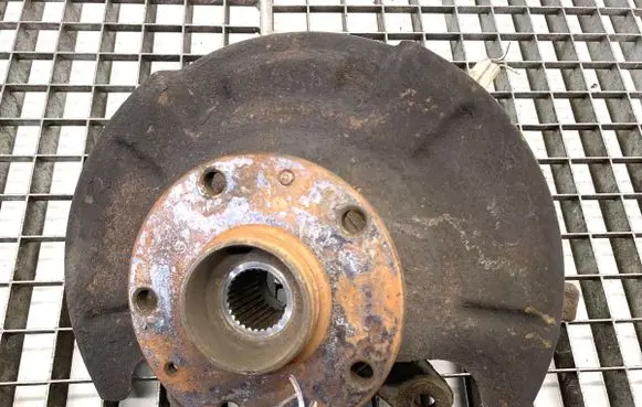Suzuki SX4 Front wheel hub spindle knuckle