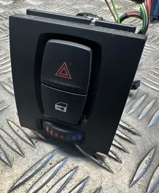 BMW 3 GT F34 Hazard light switch 9231786